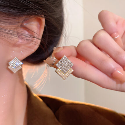 Earring a218